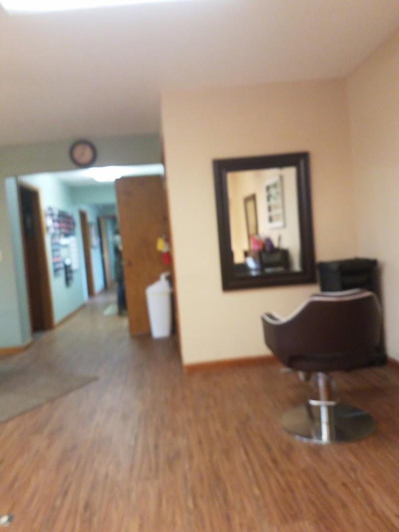 The Giving Tree Salon & Spa, beauty salon in Springfield, OH, photo 3 of 4